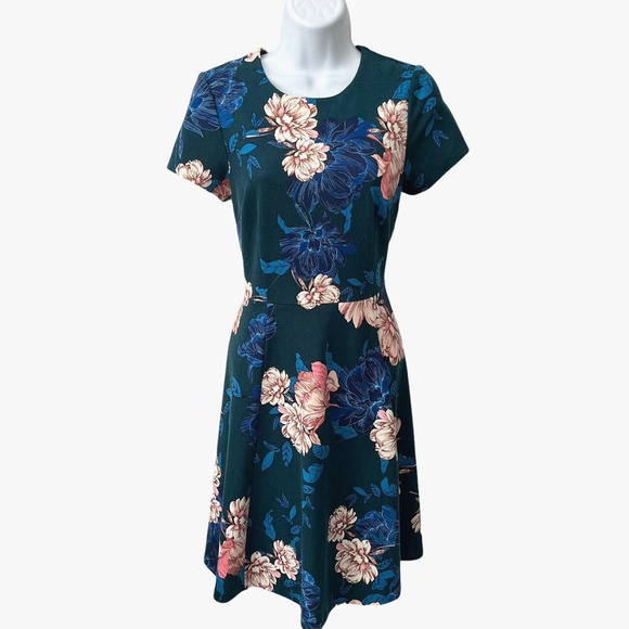 Eliza J Size 6 Dress Fit & Flare Pine Floral Jewel Neck Stretch Short Sleeves - Picture 6 of 13